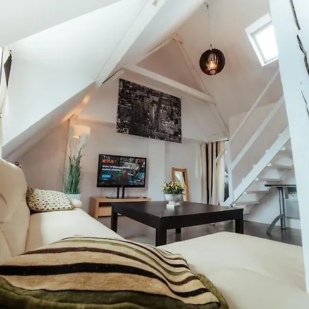 New人vintage Loft Prime Maisonette人4Min Zum Bhf Kornwestheim Buitenkant foto