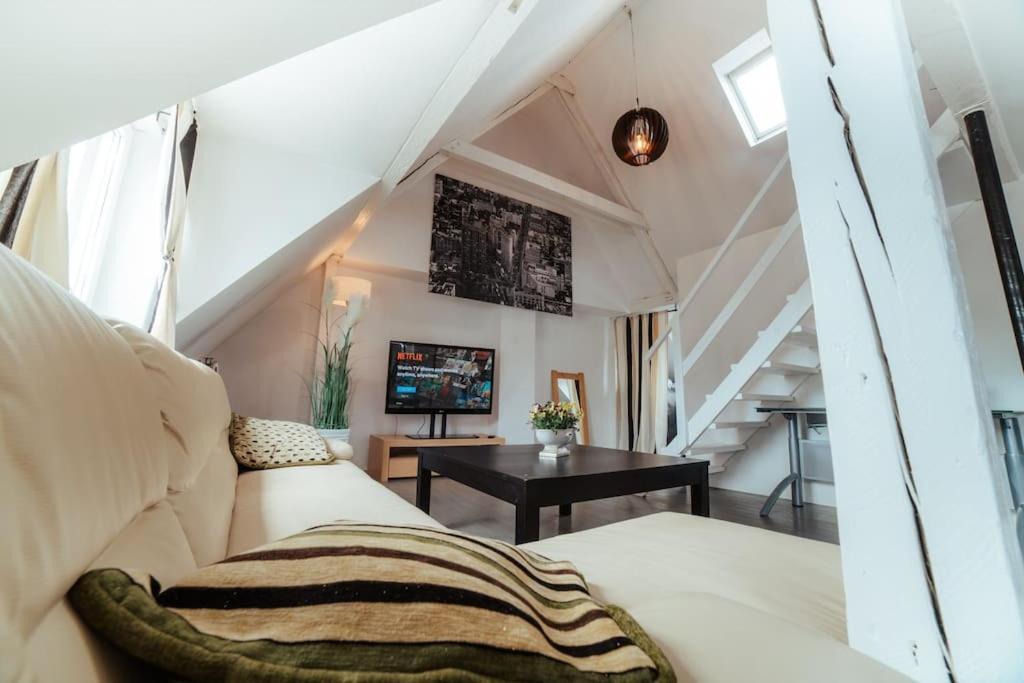 Apartment New人vintage Loft Prime Maisonette人4min Zum Bhf Kornwestheim